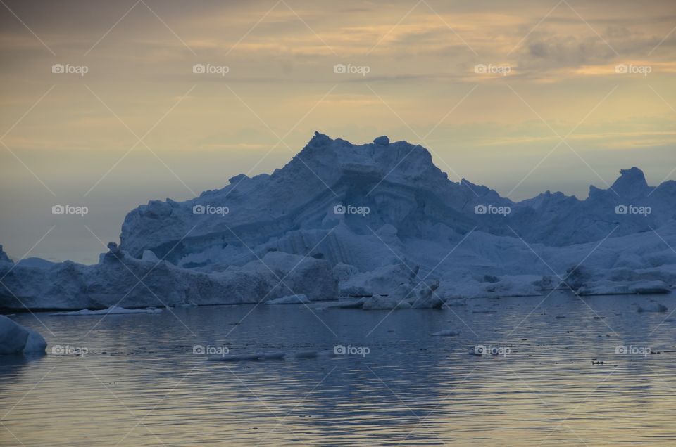 Midnight Sun Sailing Greenland