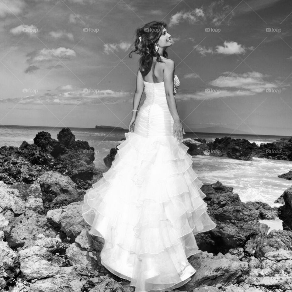 Maui wedding photo shoot, wedding dress from say yes to the dress.