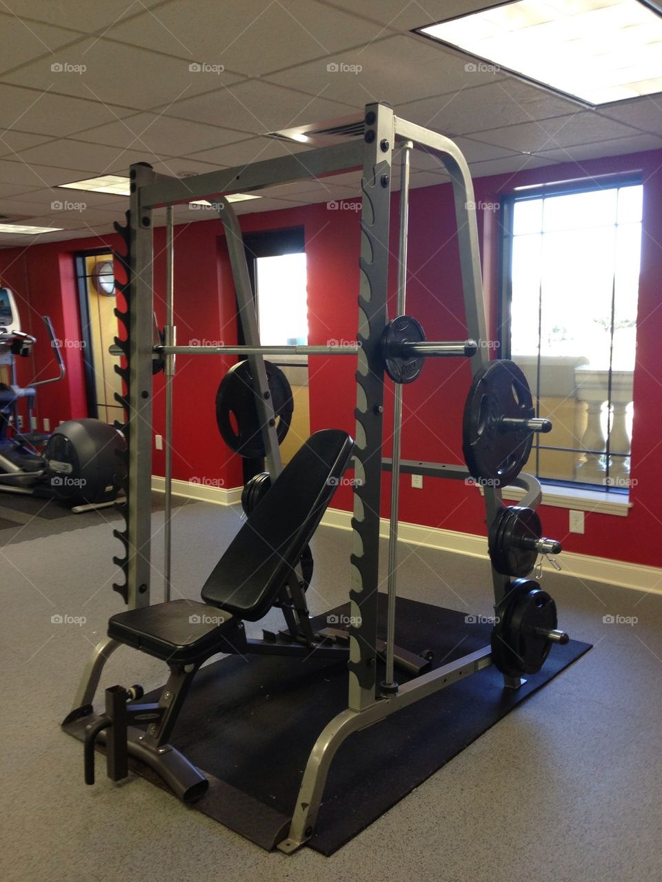 Weight bench station