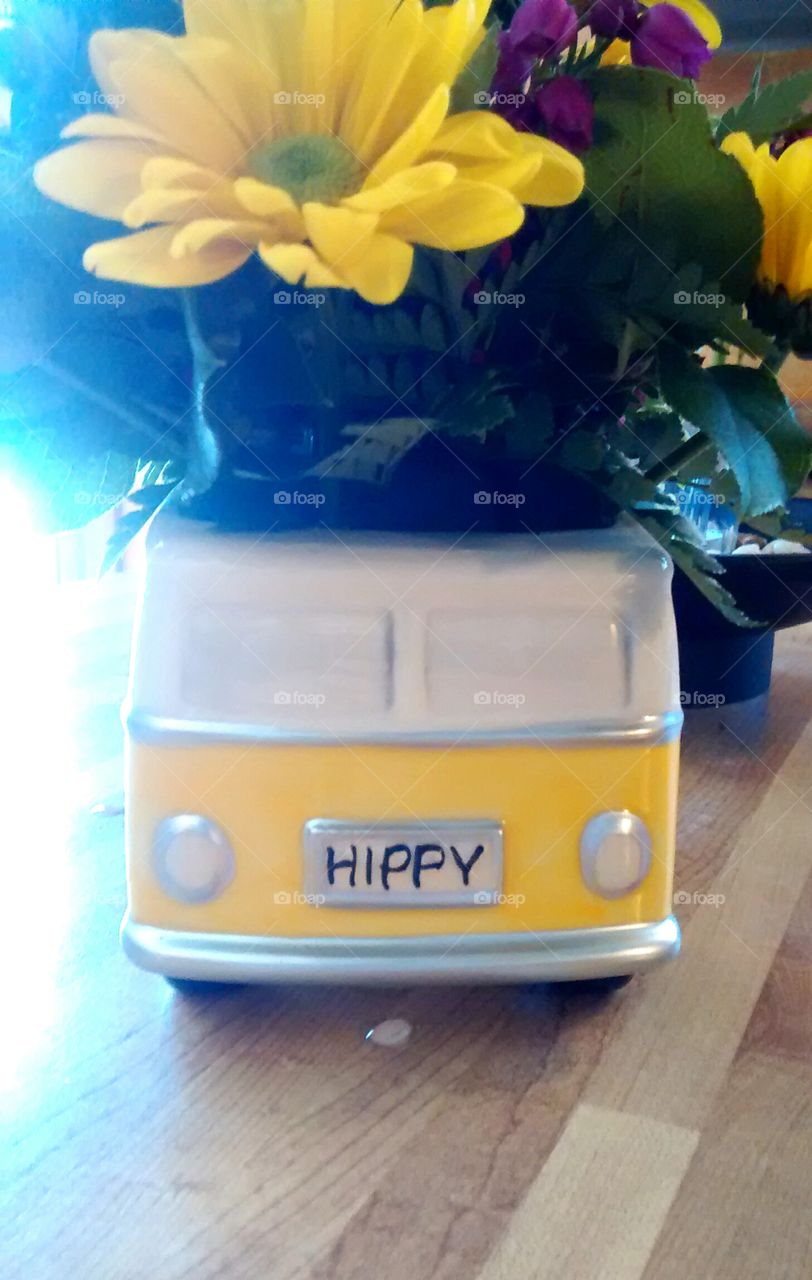 Hippie Van Flower Pot. super cute flower pot