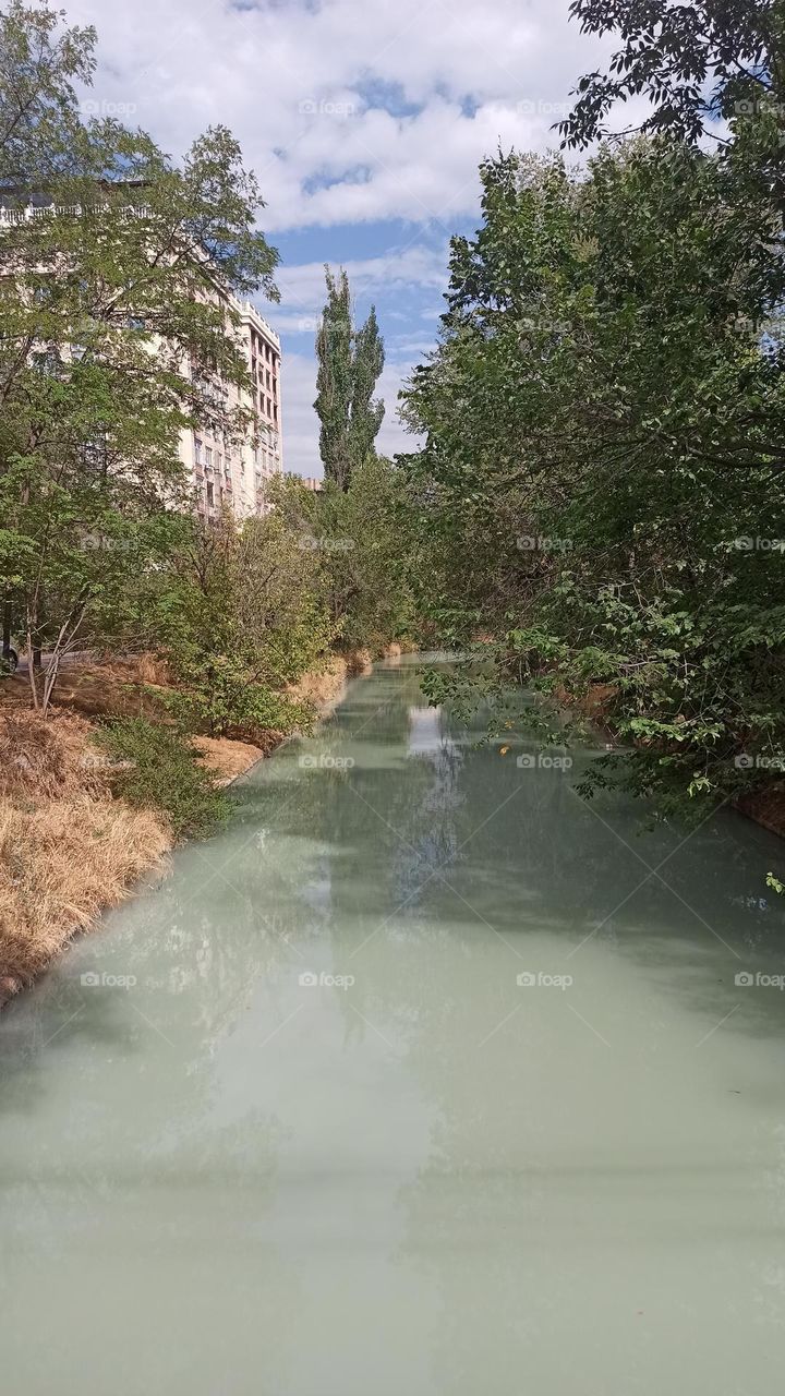 water in the Kyrgyzstan river when them are full