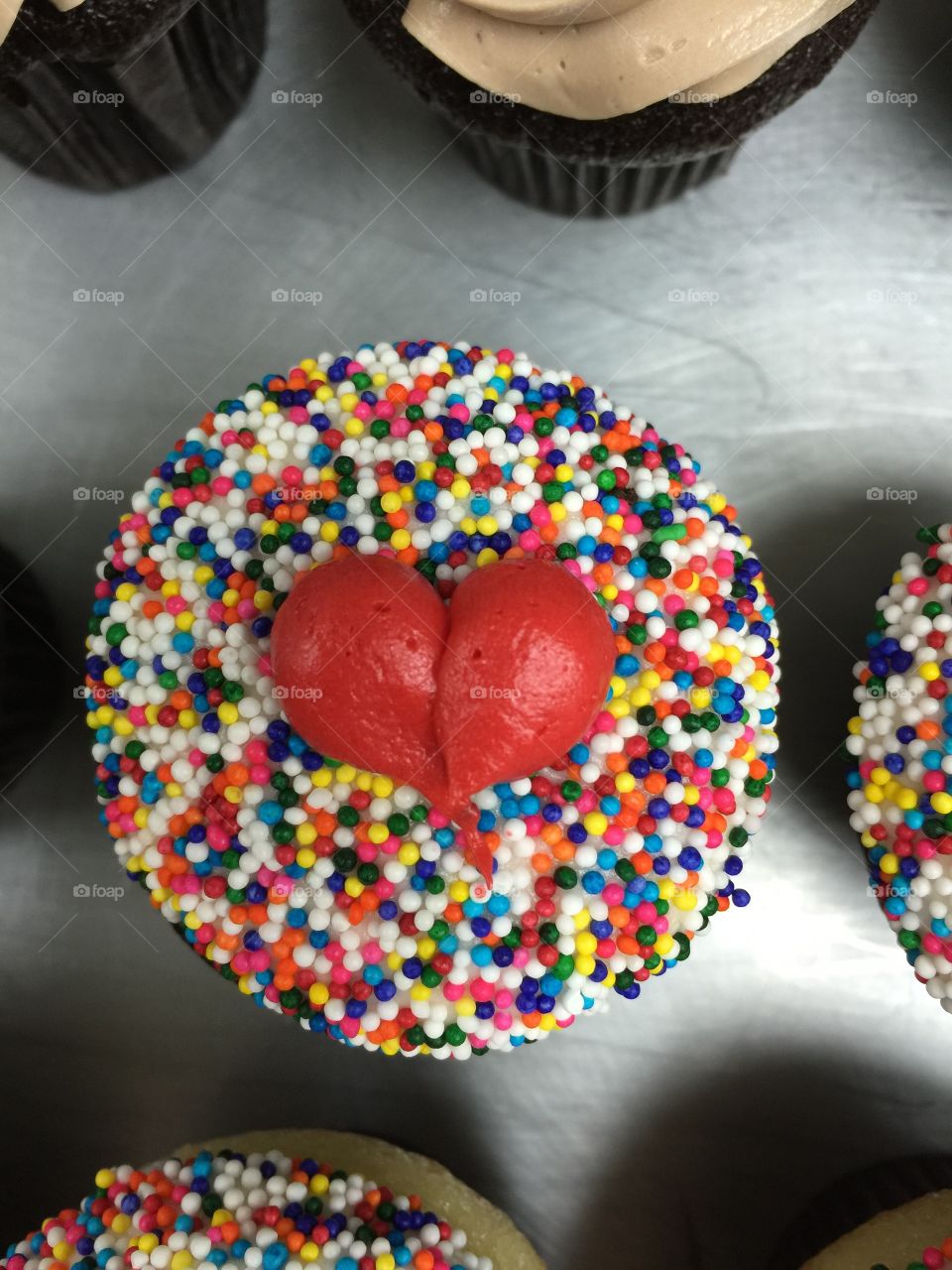 Universal love cupcake