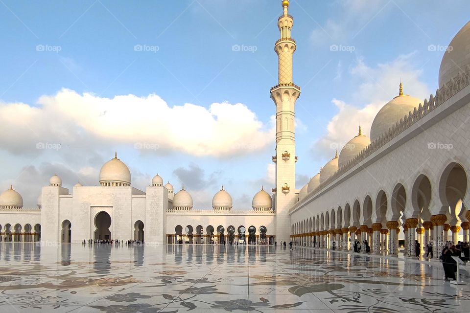 Abu Dhabi,Incredible White Mosque Architecture