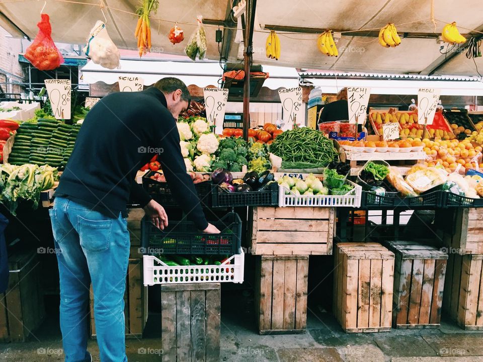 Farmers market 