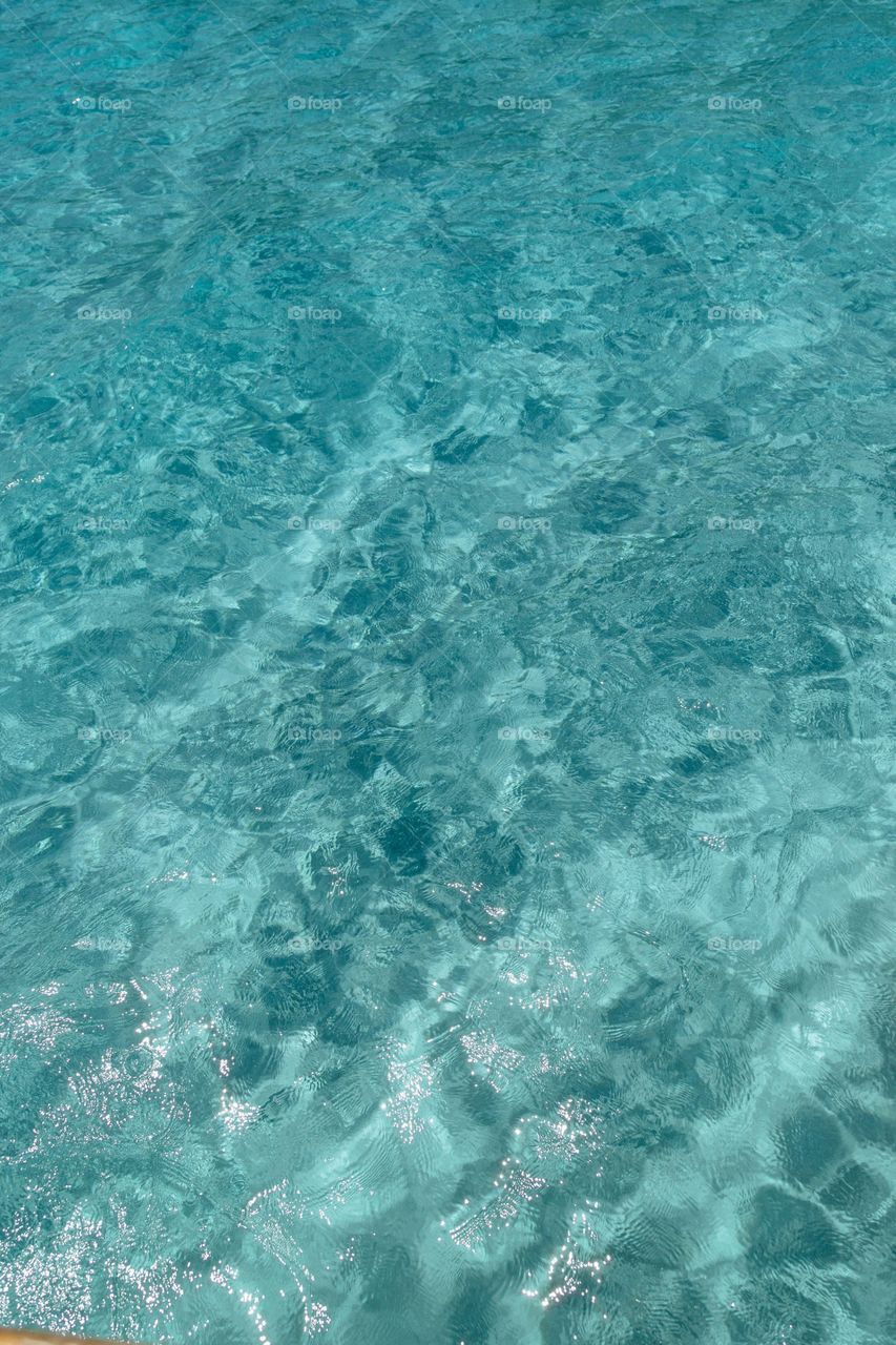 Praia com paisagem linda e fantástica no Brasil, na região do Lagos no Rio de Janeiro, em Arraial do Cabo. Uma ilha incrível de conhecer!