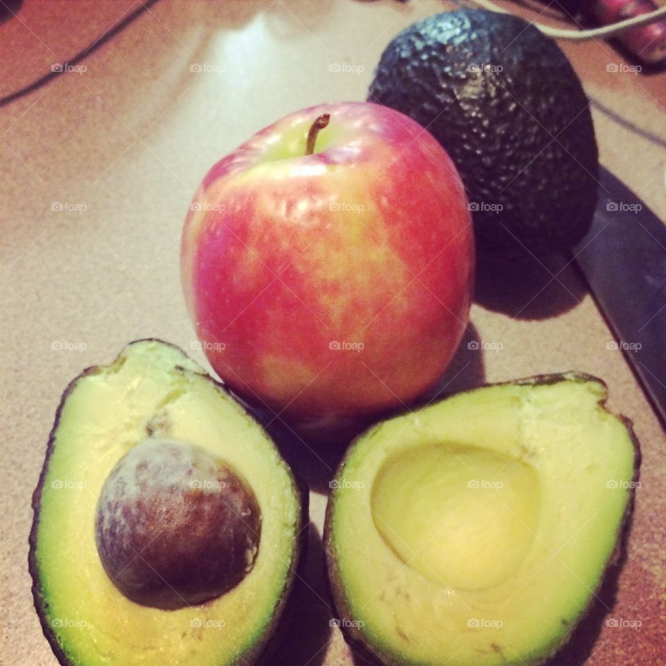 Apples 🍎 & Avocados 🥑 