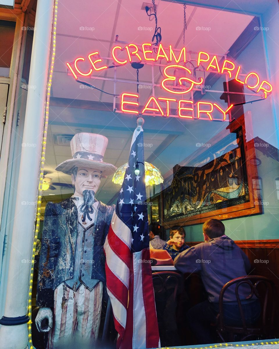 ice cream eatery old