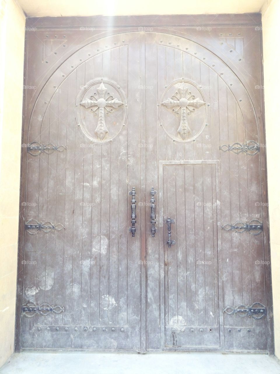tombs door
