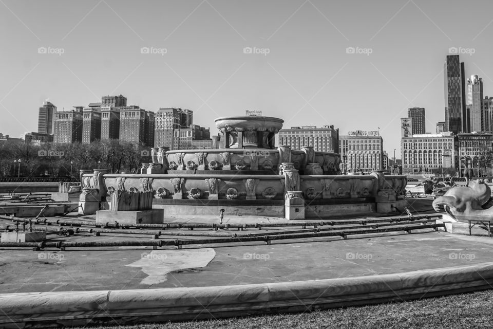 Empty Fountain 