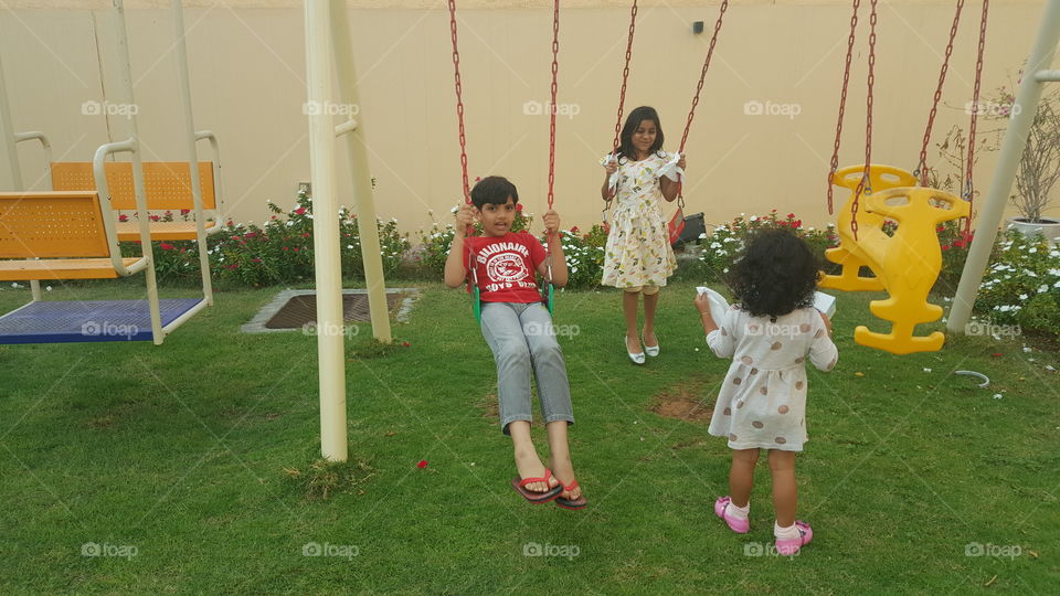 children on vacation