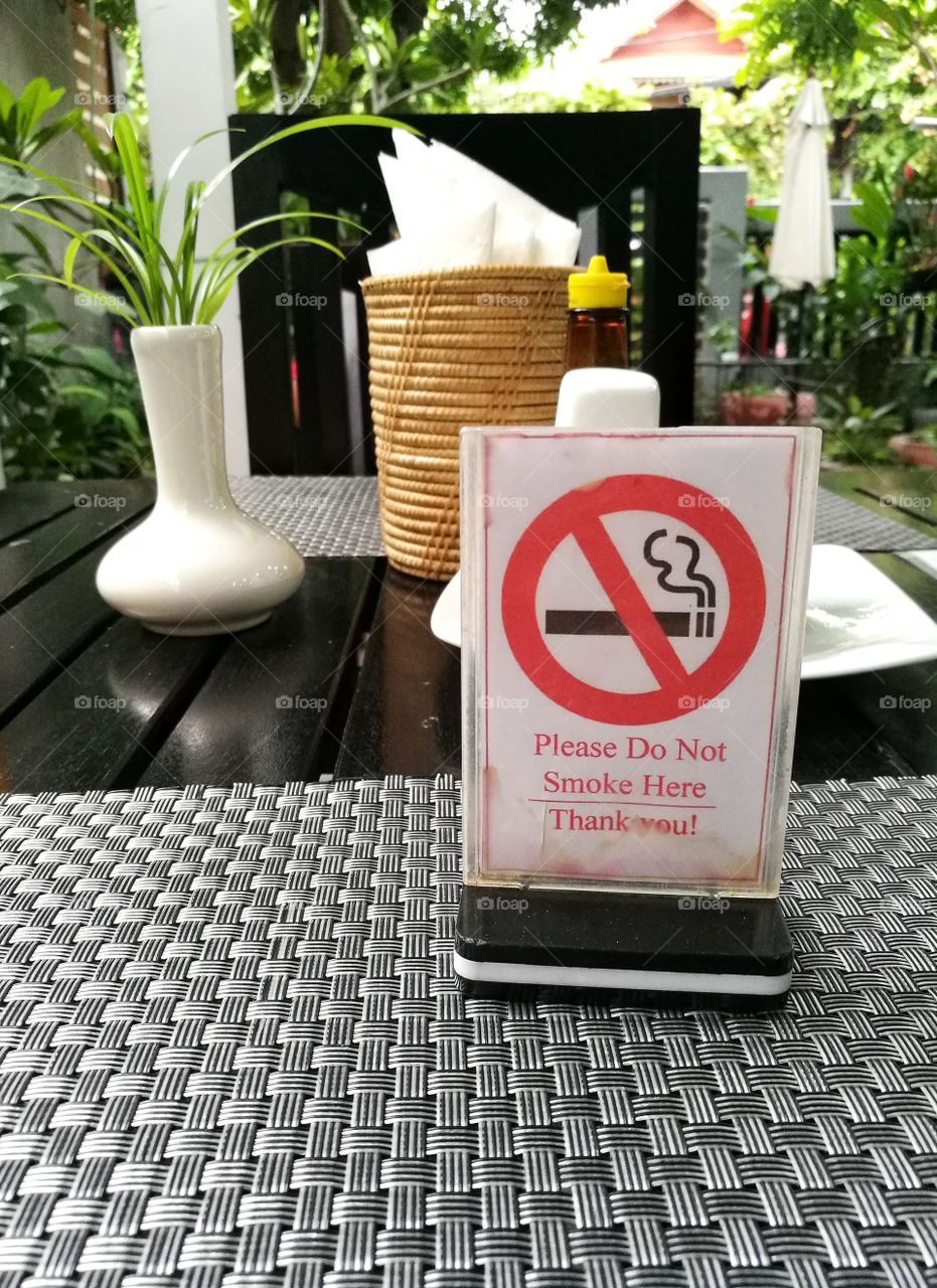 no smoking in the tablet
