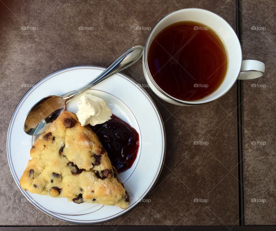 Homemade chocolate chip scones and hot tea