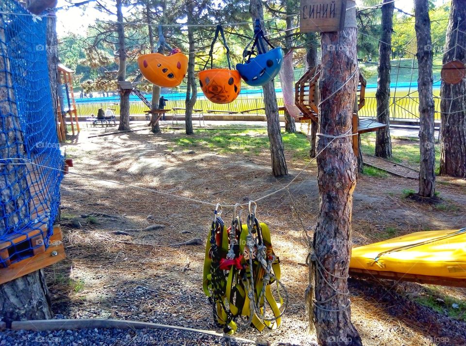 equipment for crossing the lake снаряжение для переправы через озеро