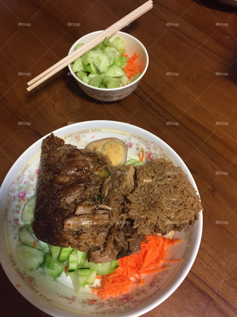 Glutinous rice dumpling, cucumber, carrot