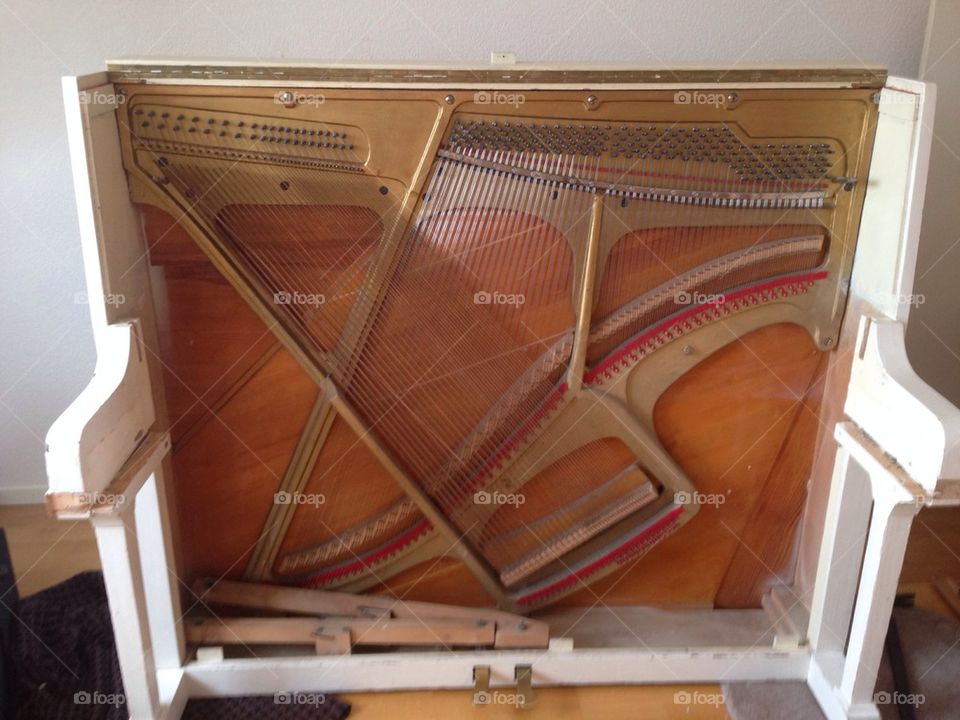 Piano demolition