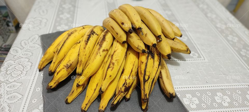 bananas, frutas tropical brasil