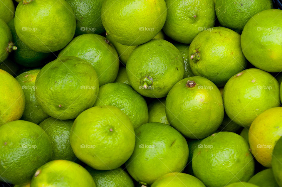 green food fresh lime by sergiusz