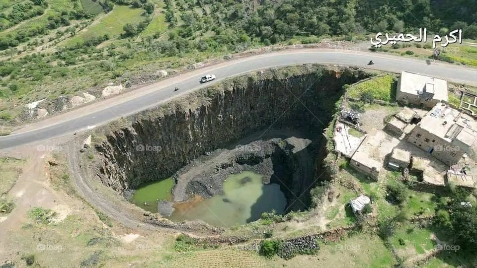 A very beautiful picture, and there is no better picture than it. There is no better picture of green herbs and colorful, red and white roses than it. Glory be to God, the natural and picturesque view, and there is no more wonderful picture than it.