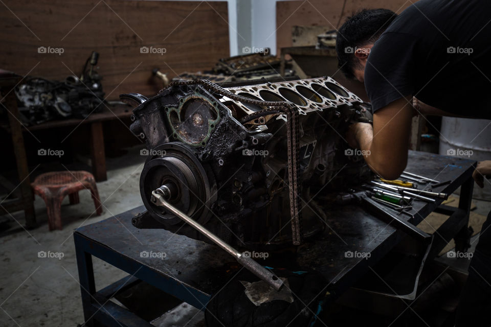 Car engine in the garage 