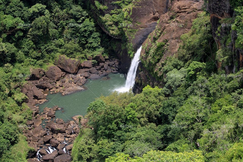 Rouna Falls