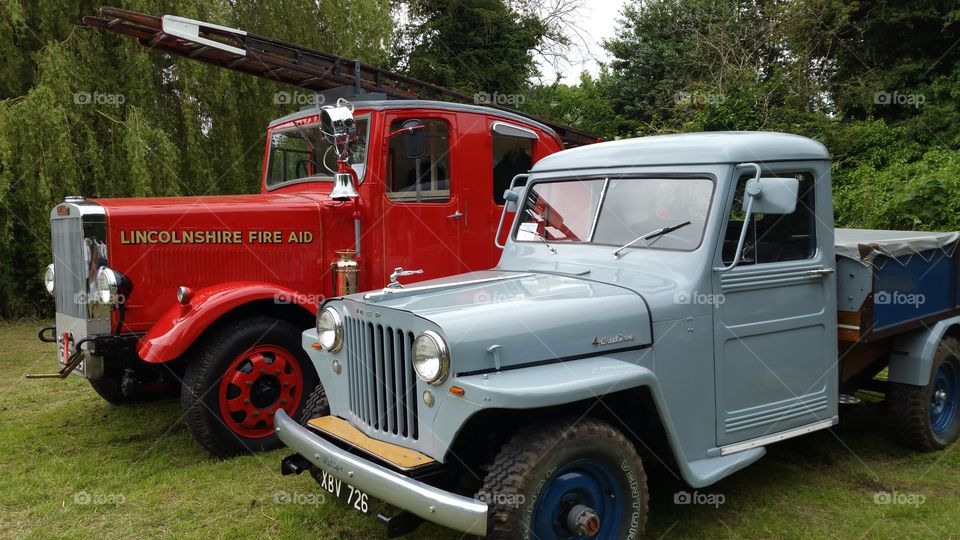 Leyland red vintage Fire Aid Engine for Lincolnshire & vintage Jeep.