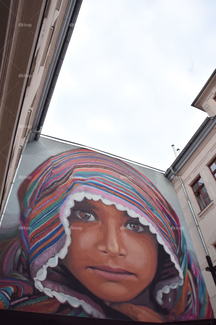 Amazing street art shot with a Nikon in Budapest Streets 