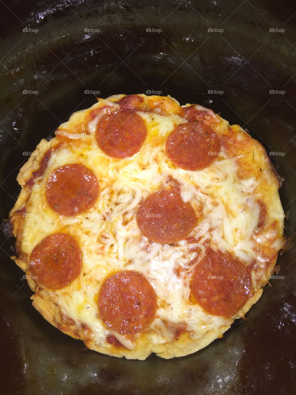 Yum crock pot pizza easy peezy try it it’s what’s for dinner 