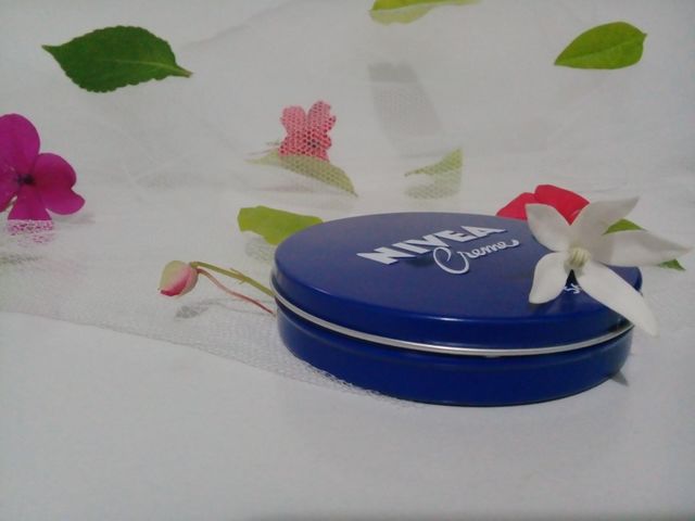 Nivea creme moments