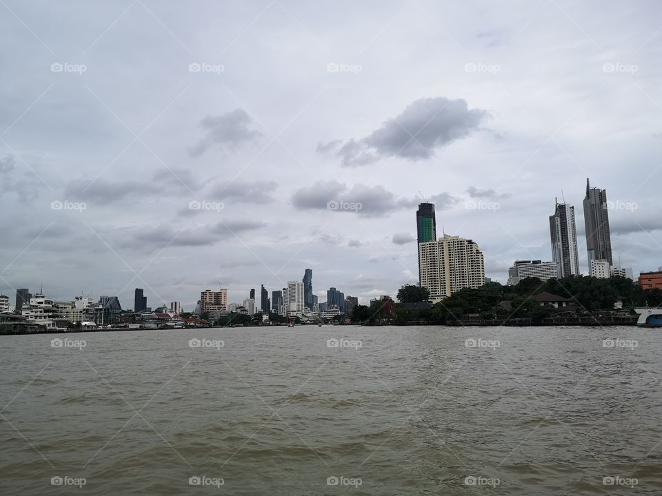 Center point Chaophraya river.
