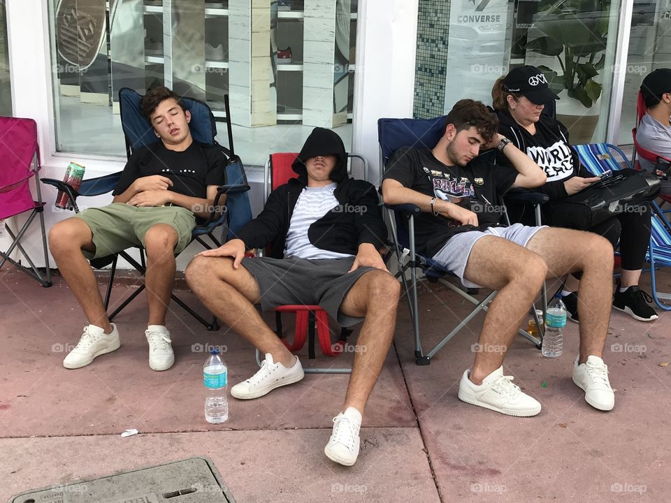 Sleeping Sidewalkers