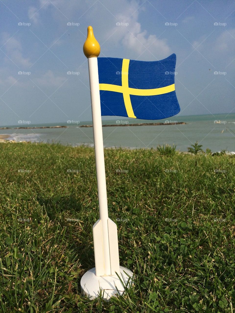 Wooden swedish flag souvenir