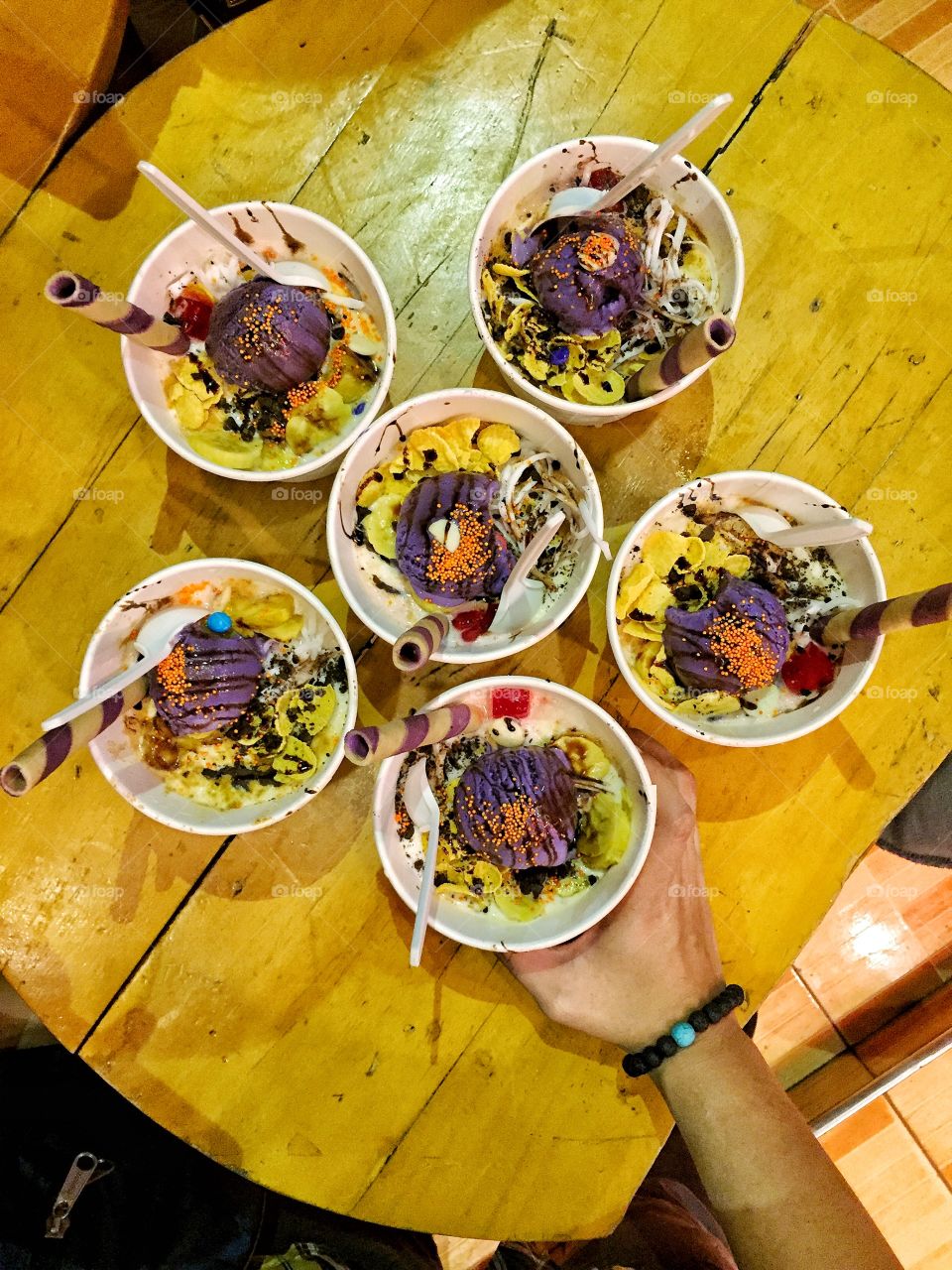 Halo halo with friends