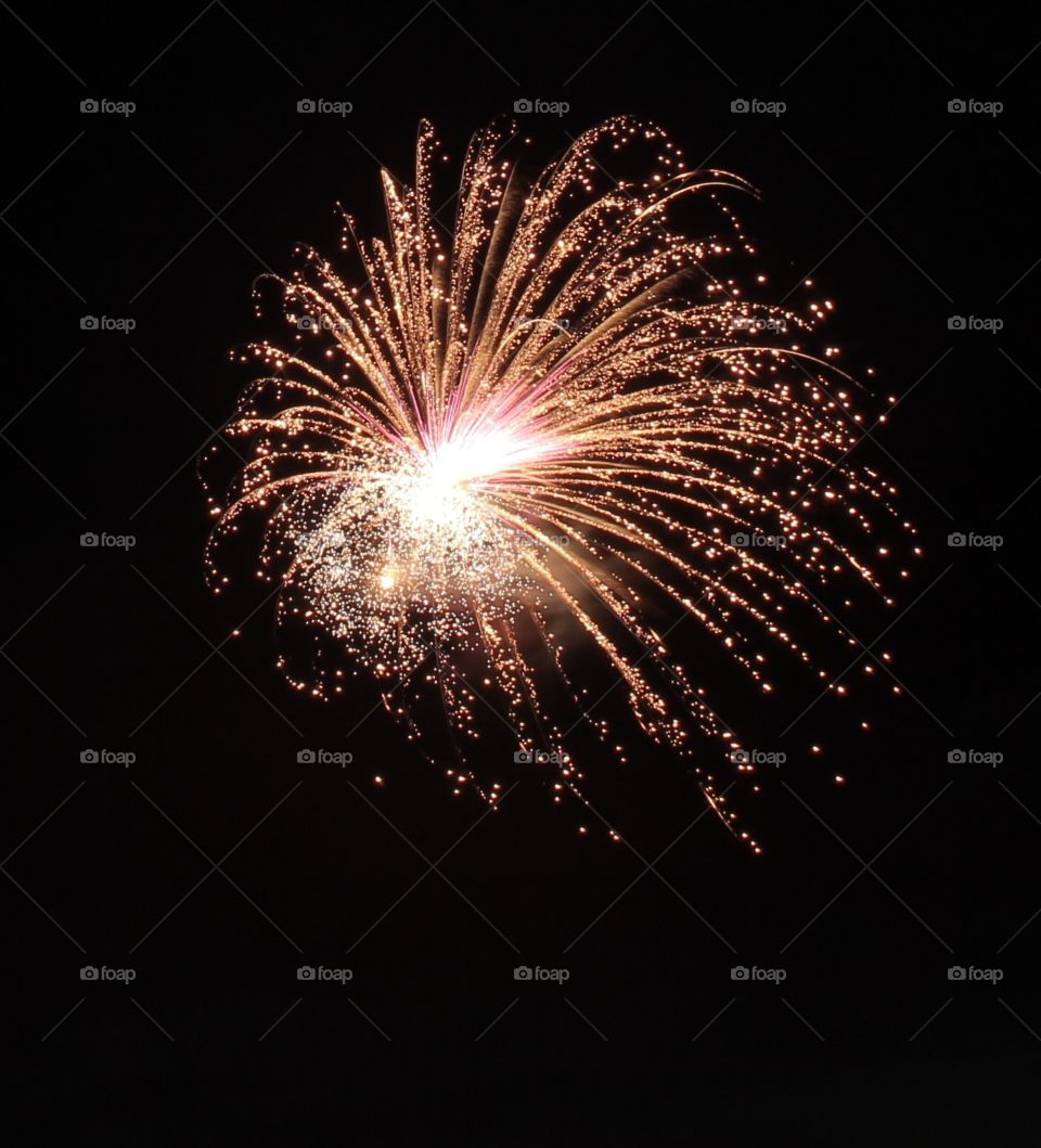 Shimmering glitter firework