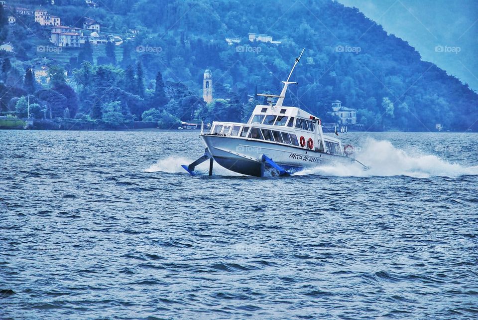 Hydrofoil on Lake Como