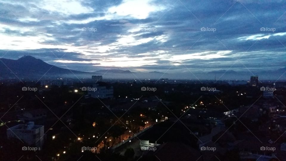 Sunrise in paris van java