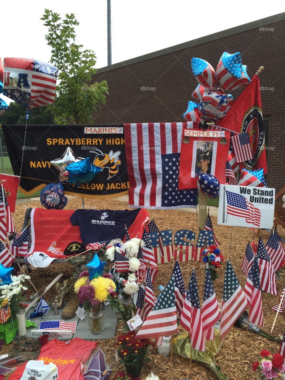 Memorial For Killed Marine . Memorial for Lance Corporal Skip Wells. Killed in the Chattanooga
attack. This memorial is set up at his local H. School