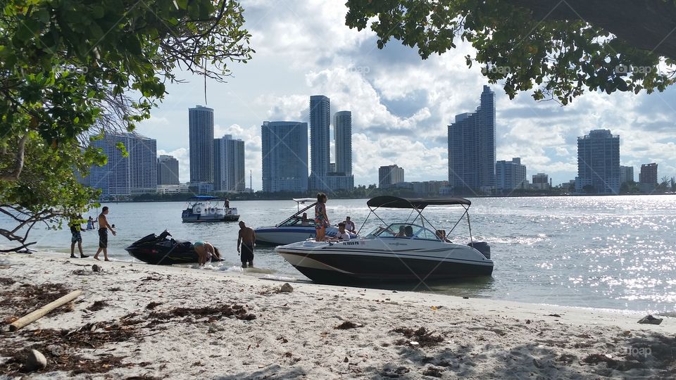 Miami boat party