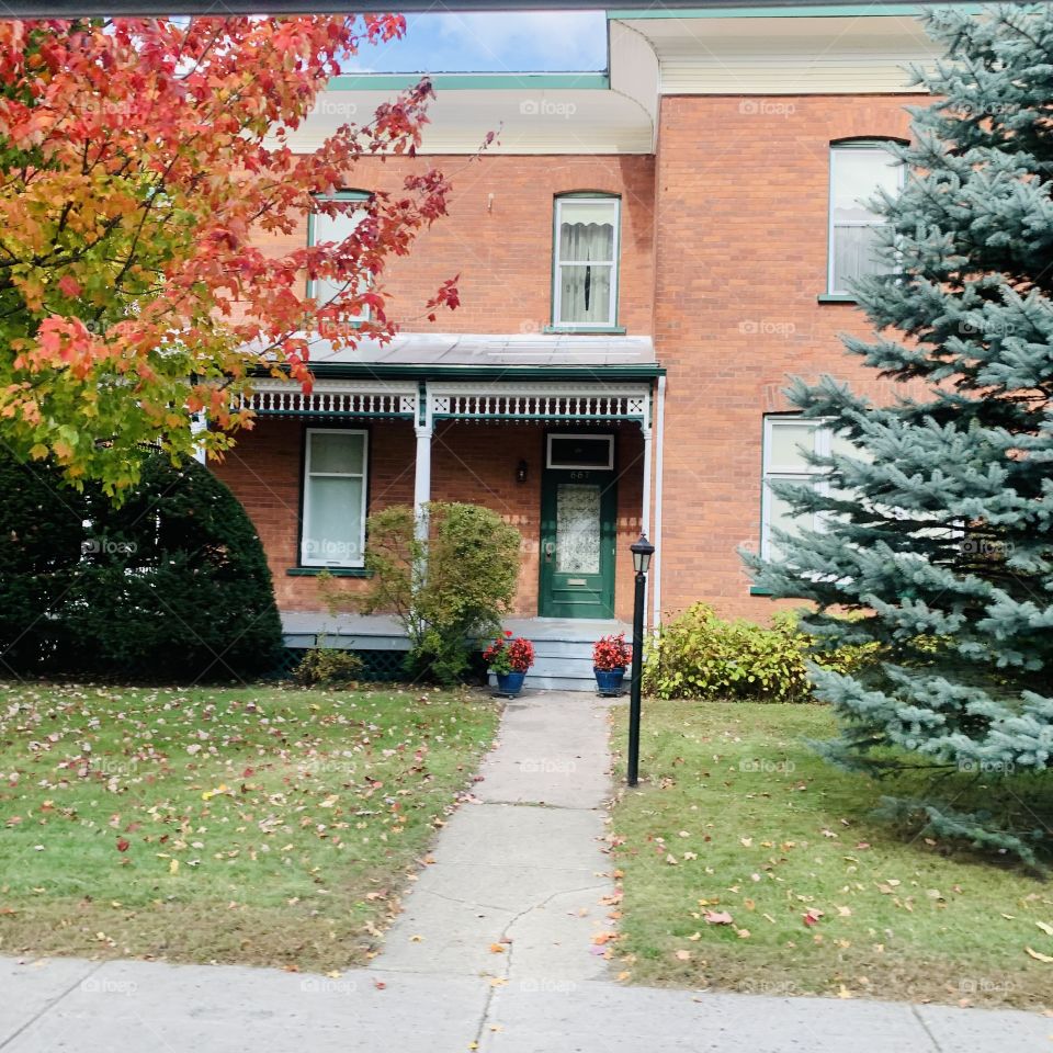 House on Main Street in Lachute, Quebec, Canada 🍁
