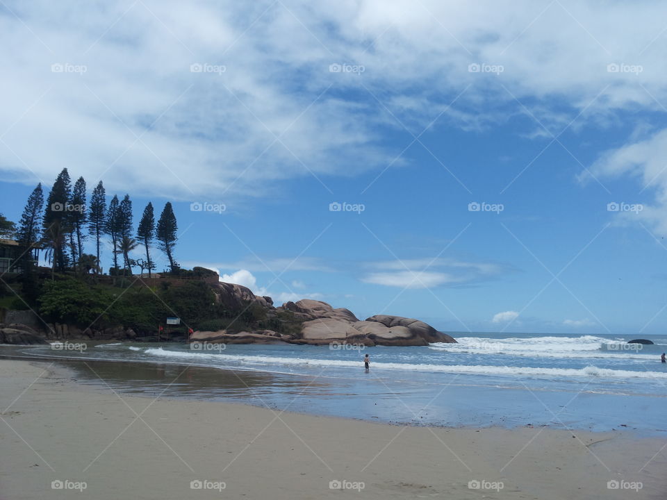 Praia, Florianópolis . A beautiful day at the beach