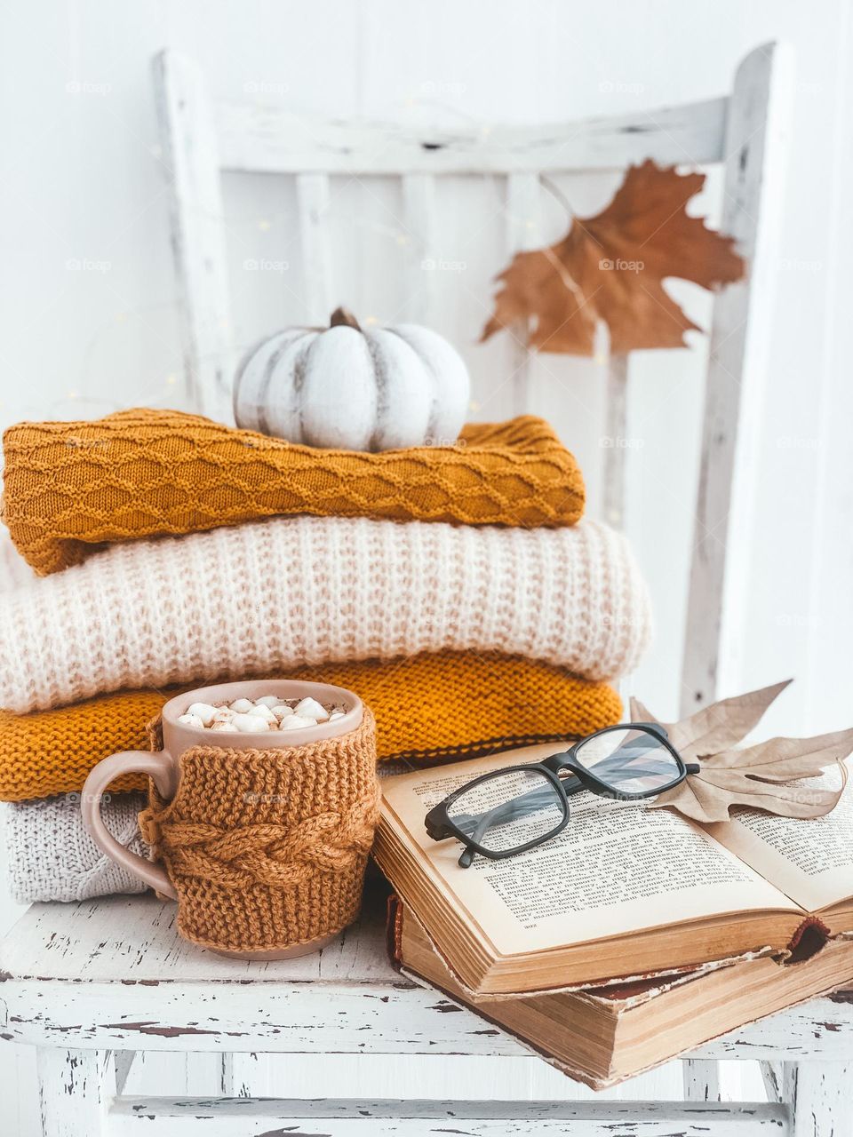 Autumn photography. Tea of coffee with book