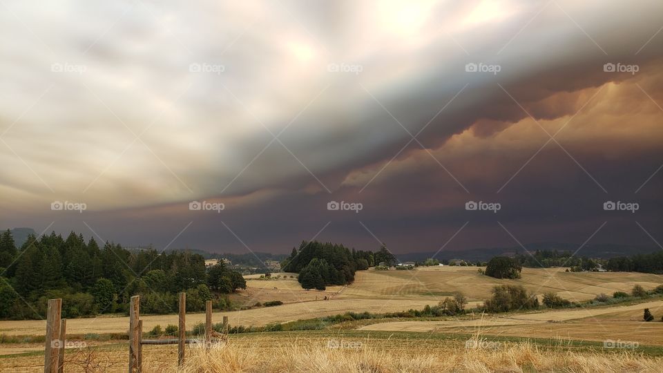 Smoke blowing across the southern sky in Oregon during summer 2020 fires.