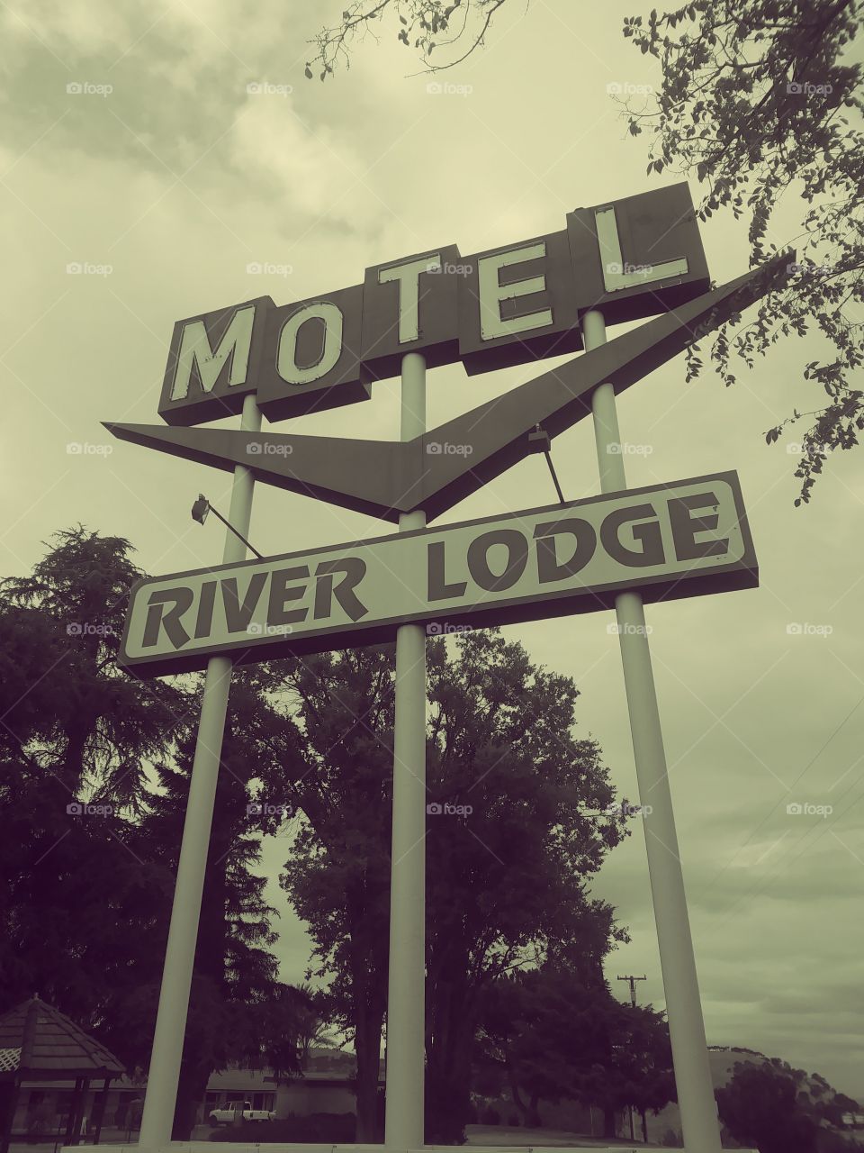 River Lodge Sign