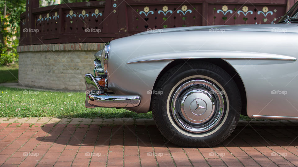 old vintage mercedes benz SL from 1962