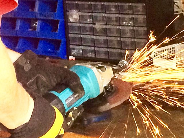 Sharpening blades 
