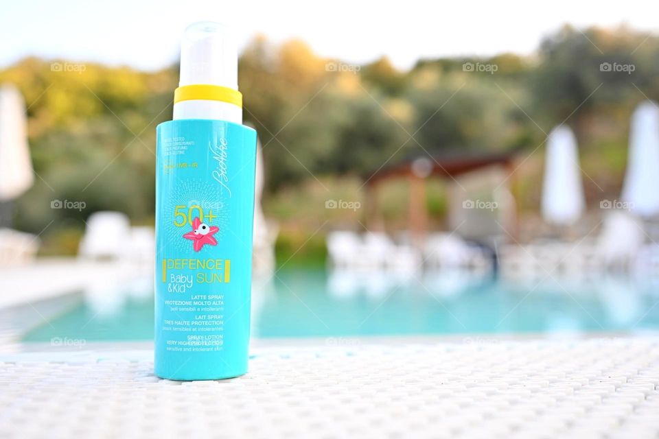 Bionike sunscreen by the pool