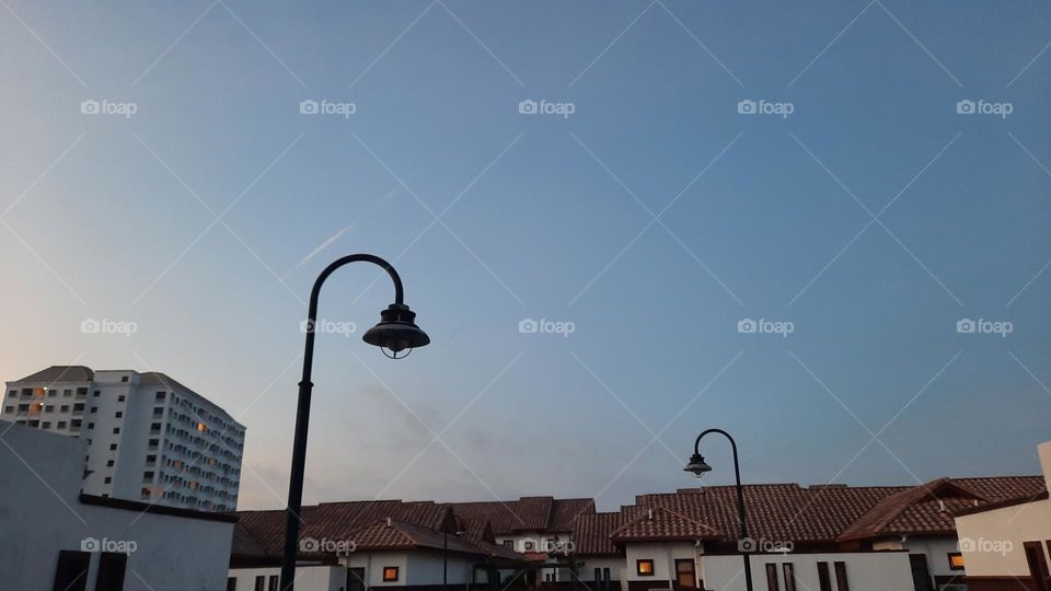 sky streetlight