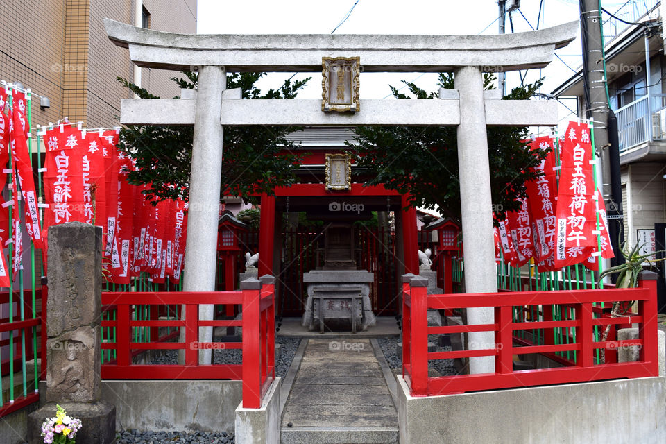 A small shrine in nakano-ku, Tokyo (Siratama shrine)
