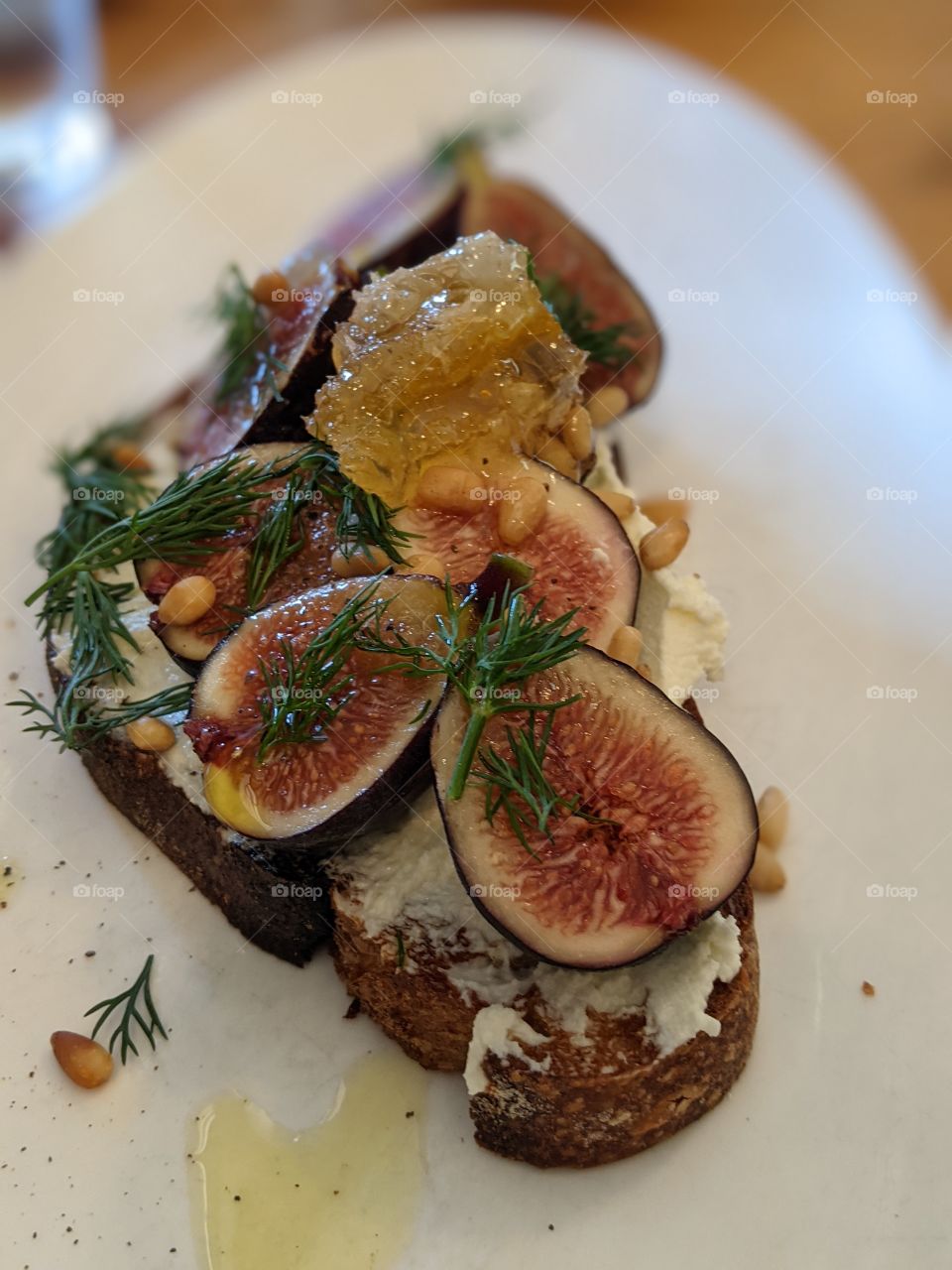 foodie with figs