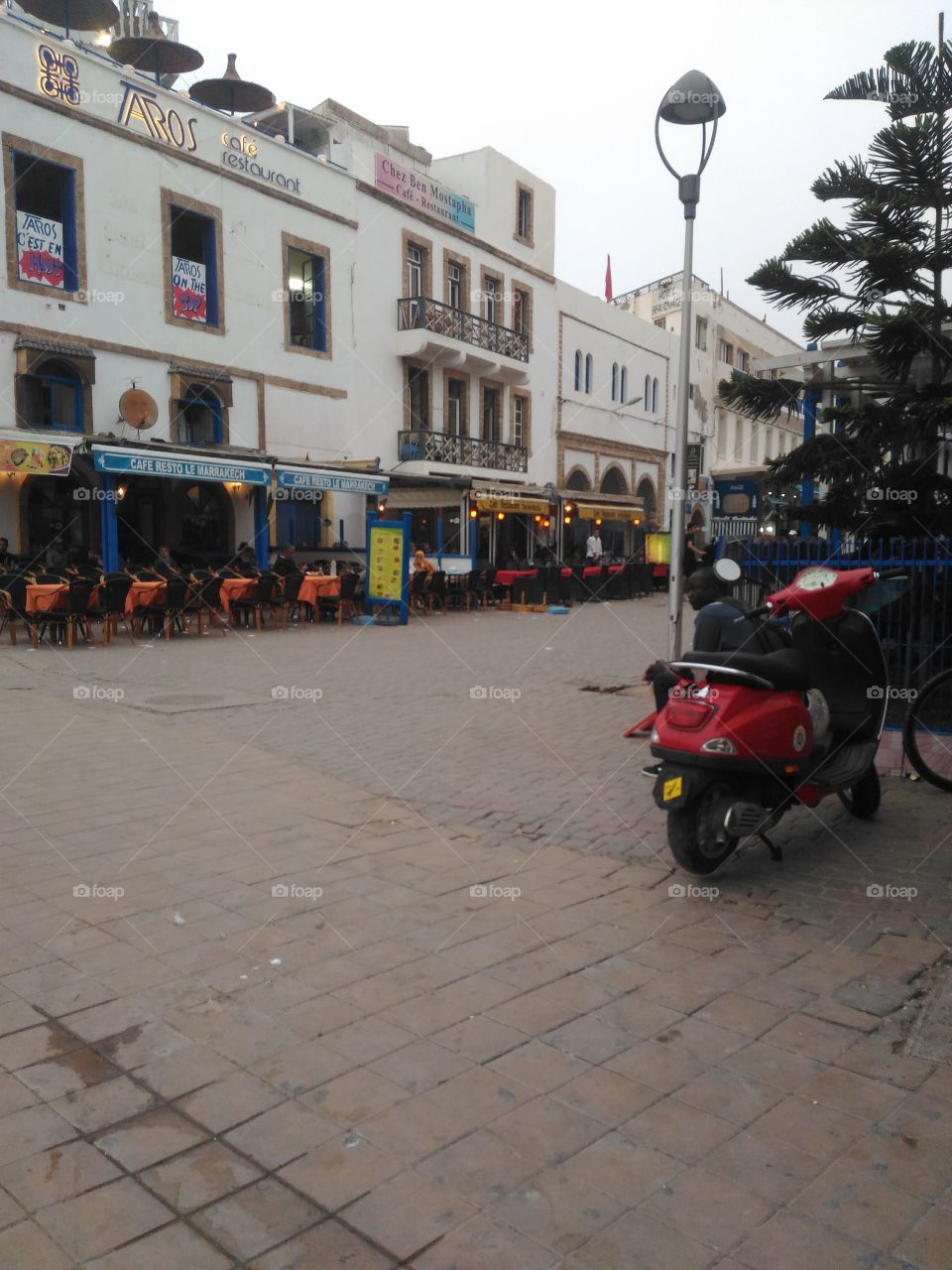 walking through the city : Essaouira