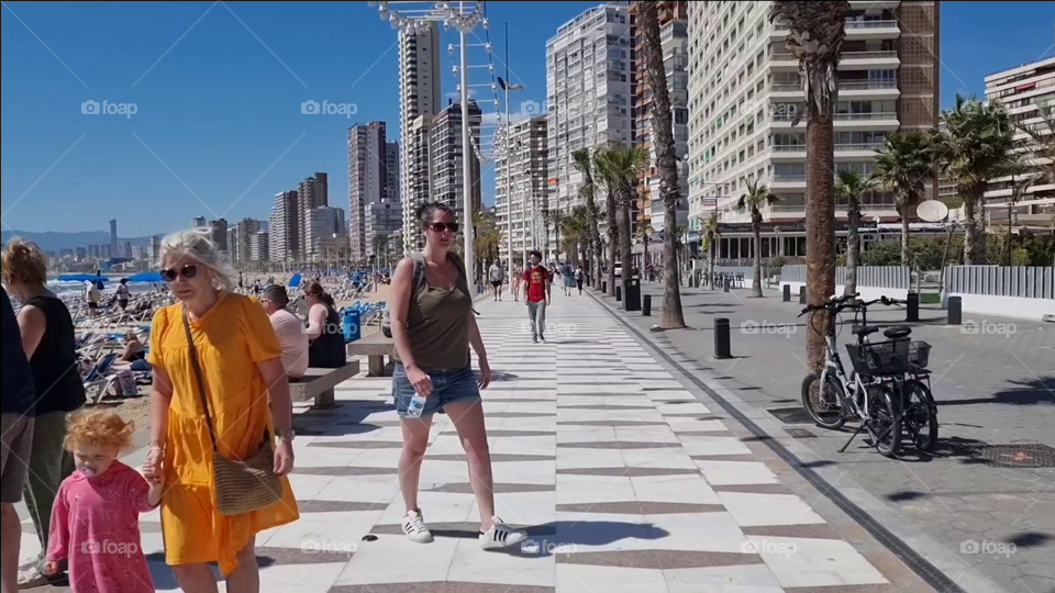 Benidorm seafront Sun, fun music, endless animation, a great beach of fine sand and warm waters, this is Benidorm's Levante beach. And levante beach is one of the best known beaches in Europe